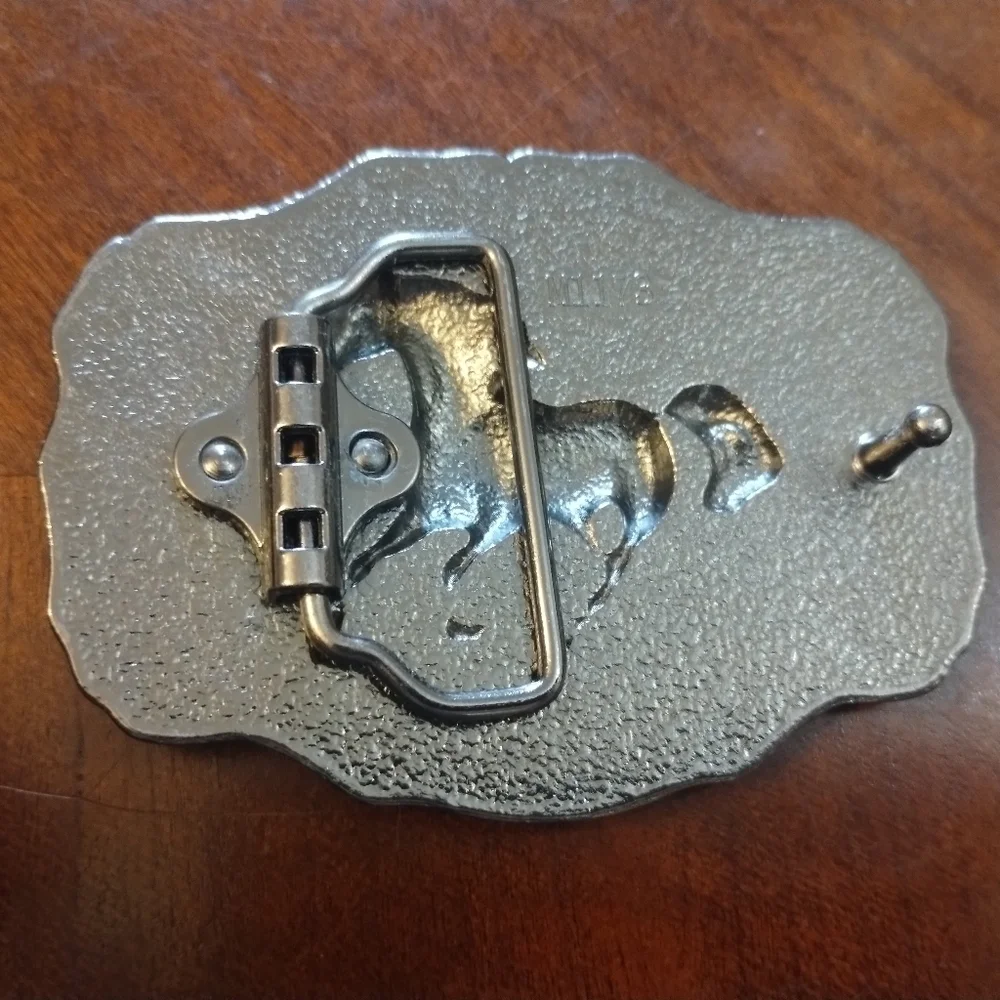 New Men's Running Horse Belt Buckle